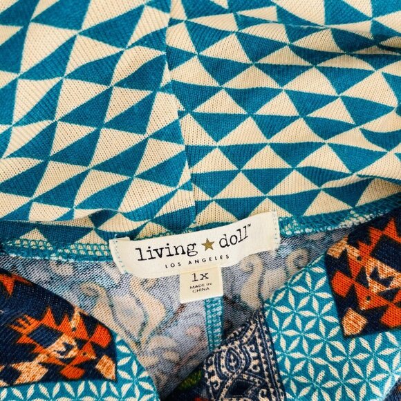 Living Doll 1X Geometric Pattern Tunic Top With Hood - Picture 2 of 6